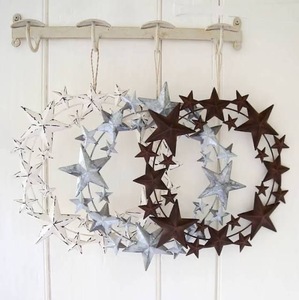Decoración colgante de Navidad Festiva y moderna Durable y fácil de instalar Perfecto para la decoración del hogar y la Oficina - Product Image 3