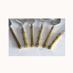Ensemble de couverts modernes de haute qualité plaqué argent royal avec une longue poignée en laiton audacieux - Product Image 1