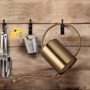 Arrosoirs modernes de qualité supérieure Arrosez votre monde Beaux accessoires de jardin de l'art d'arroser les bidons de fleurs - Product Image 3