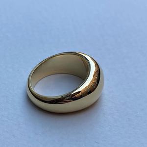 Anillo de Banda Abombado de Oro, Plata o Platino de 10K, 14K o 18K con Diamante Solitario, Joyería Fina B2B - Product Image 6