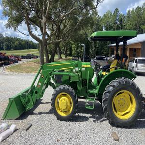 Achetez un tracteur John Deere 5045E 4x4 de qualité supérieure 66 CV avec modèle d'occasion, livraison rapide au prix de gros disponible - Product Image 1