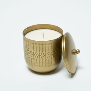 Bougie décorative en métal faite à la main avec texture artistique, parfaite pour les soirées romantiques et le salon. - Product Image 4