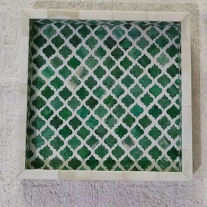 Plateau de service élégant à motif marocain en incrustation d'os vert par l'artisanat du croissant - Product Image 1