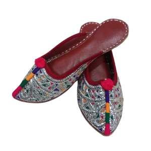 2025 jutti khussa ที่ออกแบบใหม่ล่าสุดของผู้หญิงทำจากวัสดุพิเศษ-multani/sindhi khussa jutti จาก jutti หนังปากีสถาน - Product Image 1