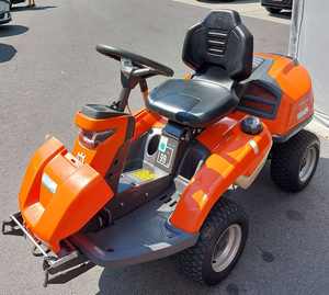 Cortadora de Césped Industrial R 316TsX AWD con Motor Diésel de 2 Tiempos, Comercial, de Alta Eficiencia, con Caja Recolectora de 100L y Descarga Trasera - Product Image 1