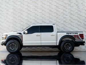 รถใหม่/มือสอง ปี 2024 ฟอร์ด F-150 แร็พเตอร์ SVT เครื่องยนต์ 6.2L V8 กล้องมองหลัง 360 องศา รับน้ำหนักได้ 31-40 ตัน ระบบดีเซล/เบนซิน เกียร์อัตโนมัติ ขาย - Product Image 3