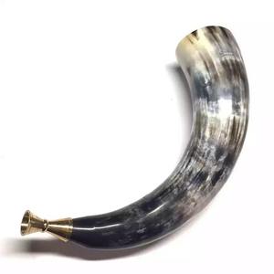 Cuerno Vikingo Auténtico para Beber con Diseño Animal Pulido, Soporte Metálico, Tallado Artesanal, Estilo Náutico, para Mead y Cerveza - Product Image 1