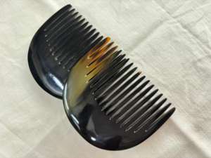 Peigne en bois naturel fait main, vintage, antistatique, à dents fines, imperméable, outil de toilettage des cheveux, vente en gros, fournisseur de peignes de massage santé - Product Image 4