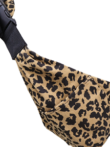 Porte-bébé croisé léopard léger pour bébés, idéal pour les marques en marque blanche - Product Image 5