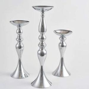 Portavelas de aluminio bellamente detallado con acabado de alta calidad y artesanía de primera calidad para temas modernos y de decoración - Product Image 6