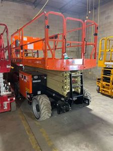 Plataforma elevadora de tijera JLG ERT4069 - Product Image 5