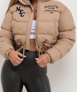 Blouson Bomber Court en Tissu Tissé Chaud d'Hiver de Haute Qualité pour Femmes avec Logo Personnalisé - Product Image 2