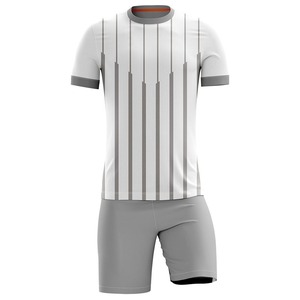 Fabricante de Pakistán, camiseta de fútbol hecha en fábrica, camiseta de fútbol Unisex de mejor estilo para adultos, uso 100% poliéster transpirable para invierno - Product Image 4