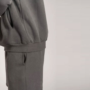 Ensemble de survêtement unisexe d'hiver à prix abordable, couleurs personnalisées, séchage rapide, 340g, comprenant un sweat à capuche et un short, idéal pour le jogging - Product Image 4