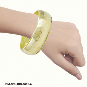 Bracelet jonc en laiton martelé fait main, ajustable, doré, style statement, pour femmes, bijoux bohèmes volumineux - Product Image 4