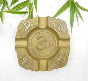 Cenicero con forma de hoja de Metal para el hogar, Cenicero de diseño moderno con acabado dorado para oficina, Hotel, Bar y oficina - Product Image 4