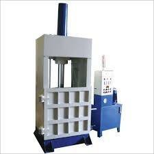 Prensa de Embalaje Automática de Alta Resistencia con Capacidad de 40 Toneladas para Prensar Residuos de Plástico Reciclado de EPS, PET, PE, PP y PVC - Product Image 3