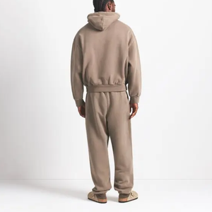 Conjunto Deportivo Informal Personalizado con Estampado Urbano, Sudadera y Pantalones Deportivos, Estilo Holgado y Regular para Hombre - Product Image 2