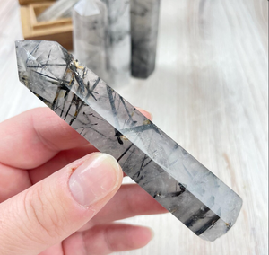 คุณภาพที่ดีที่สุดขายร้อนธรรมชาติสีดำทัวร์มาลีนรูไทล์ในควอตซ์คริสตัลทาวเวอร์จุดอาเกตสั่งซื้อจำนวนมาก - Product Image 2