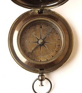 Brújula de bolsillo redondo de latón Ross London, dispositivo de navegación marina náutica, técnica de esmalte duro hecha a mano, artículo de regalo real - Product Image 1