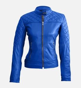 Chaqueta de cuero PU a la moda para mujer, relleno de algodón de piel de vaca de primera calidad, diseño de cuero genuino, punto teñido liso - Product Image 3