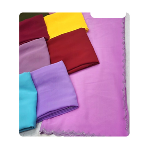 Saree elegante con diseño clásico Ideal para bodas y reuniones de fiestas Oferta de precio bajo en saris para mujeres - Product Image 4