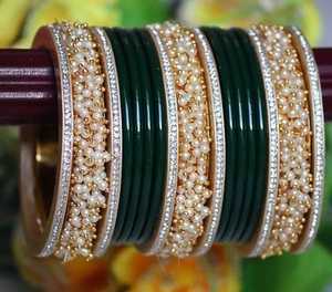 Ensembles de bracelets de mariée artisanaux professionnels à vendre Produit tendance haut de gamme Ensemble de bracelets en verre décoratifs pour dames - Product Image 6