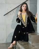 AWAIS HOUSE Caftan Abaya Islamique Modeste et Élégant pour Soirée, Coupe Droite Longueur Ras du Sol, Col en V Uni, Perlé, pour Adultes, Service OEM