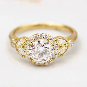 Anillo de compromiso minimalista de diamantes de corte de 8mm | Acentos de marquesa de Halo vintage | Boda nupcial fina chapada en oro de 18 quilates de plata esterlina - Product Image 1