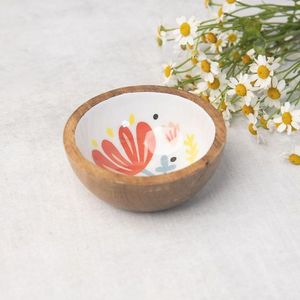 Ensaladera de madera decorativa esmaltada hecha a mano de nuevo diseño, cuenco de madera de mango de diseño impreso personalizable para uso multiusos - Product Image 2