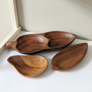 Assiettes en bois de style innovant ensemble de plats en bois pour la maison et le centre de villégiature plat de service sûr - Product Image 1