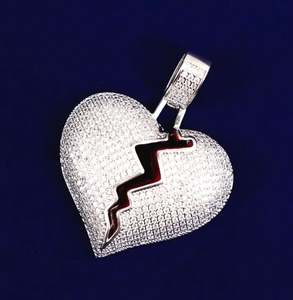 Colgante de corazón roto de diamante CZ Iced Out, colgante de Corazón Roto Micro Pave, colgante de corazón roto de Hip Hop, regalo de joyería para ella/él - Product Image 3