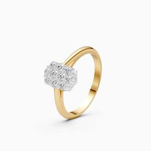 Anillo Ecológico de Lujo Sostenible con Diamante Cultivado en Laboratorio en Forma de Clúster Ovalado de 0.37 Ct |   En oro amarillo, blanco y rosa de 9 quilates - Product Image 2