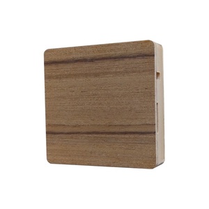 Ouvre-bouteille mains libres en bois – Support de téléphone portable en bois jaune, aimant de réfrigérateur et cadeau promotionnel - Product Image 2