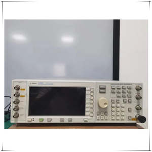 Générateur de signal Agilent E4437B d'occasion, fabriqué aux États-Unis, avec forme d'onde sinusoïdale - Product Image 3