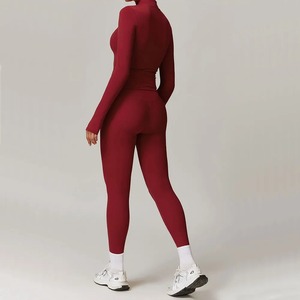 Ensemble de gymnastique réversible pour femmes respirant écologique à manches longues Yoga haut court et leggings taille haute combinaison d'entraînement 2 pièces - Product Image 2