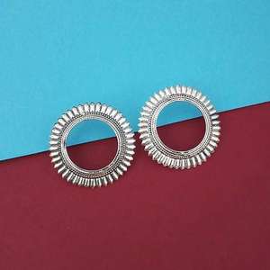 Jeweljunk 1315329 Pendientes de tuerca Chapado oxidado con circón de diamante para compromiso Boda Aniversario Fiesta Rodio - Product Image 1