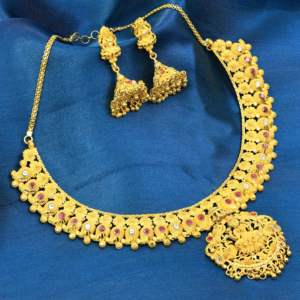 Juego de Joyería de Oro de 14K, 18K y 24K al por Mayor, Juego de Collares Tradicionales del Templo Lakshmi Hechos en India, Juego de Joyería de Moda - Product Image 1