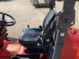 Cortadora de césped Kubota usada KUBOTA F251, cortadoras de césped autopropulsadas Kubota F391 con cabezal de martillos y plataforma de corte de 60 pulgadas. - Product Image 5