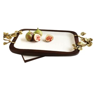 Bandeja de Madera para Servir, Diseño Artesanal, Forma Redonda, para Servir Dulces o Bocadillos - Product Image 3