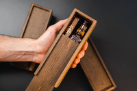 Boîte-cadeau en bois pour whisky, personnalisée, de qualité supérieure, fabriquée à la main, pour une seule bouteille, rectangulaire, écologique, avec finition gravée au laser