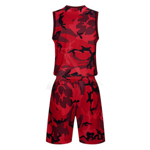Uniforme de basket-ball pour hommes de qualité supérieure, respirant, 100% polyester, grande taille, manches courtes, fabriqué au Pakistan - Product Image 2