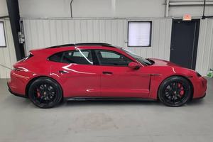 VOITURE ÉLECTRIQUE EXTRÊMEMENT PROPRE 2022 PORSCHE TAYCAN GTS SPORT TURISMO 590 CV MOTEUR DOUBLE AWD PACK INTÉRIEUR GTS PRÊTE À ÊTRE EXPÉDIÉE - Product Image 6