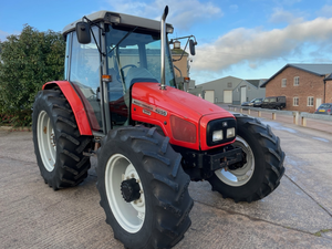 รถแทรกเตอร์ฟาร์ม 95 แรงม้า Massey Ferguson 4255 ขับเคลื่อน 4 ล้อ รถแทรกเตอร์เกษตร ดีเซล รถแทรกเตอร์มือสองสำหรับขาย - Product Image 2