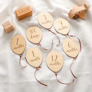 Tarjeta de hito de madera, recuerdos de bebé recién nacido, accesorios de fotografía, forma de bola bonita, hito mensual, regalo para Baby Shower - Product Image 2