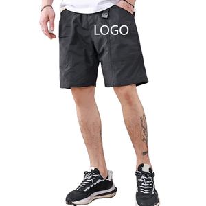 Pantalones cortos deportivos transpirables con múltiples bolsillos para hombre, pantalones cortos deportivos holgados con cierre de cintura elástica para exteriores y Fitness - Product Image 1