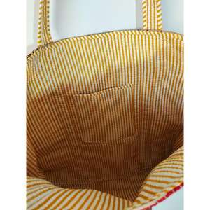 กระเป๋าผ้าไหมงานเย็บปะทำมือทำจากผ้าควิลท์พิมพ์ลายด้วยมือกระเป๋าโท้ทใบใหญ่แบบย้อนกลับได้เป็นมิตรกับสิ่งแวดล้อม - Product Image 6