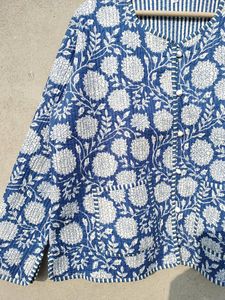 Chaqueta acolchada de algodón Reversible para mujer, abrigo corto con estampado de bloques a mano, tela tejida Kantha Sari, prendas de vestir exteriores informales para invierno - Product Image 4