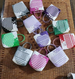 กระเป๋าถือทอทันสมัยที่มีพื้นผิวทำด้วยมือและเน้นความสดใสสำหรับคนรักแฟชั่น - Product Image 4