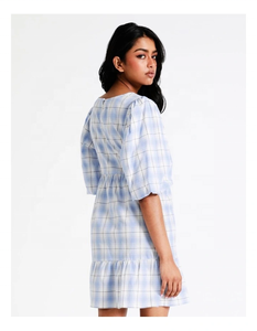 Robe d'été décontractée 100 % coton, longueur genou, coupe trapèze, manches bouffantes, imprimé à carreaux intégral, magnifique design col en V - Product Image 3